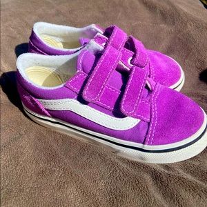 Girls Vans Velcro close size 9.5